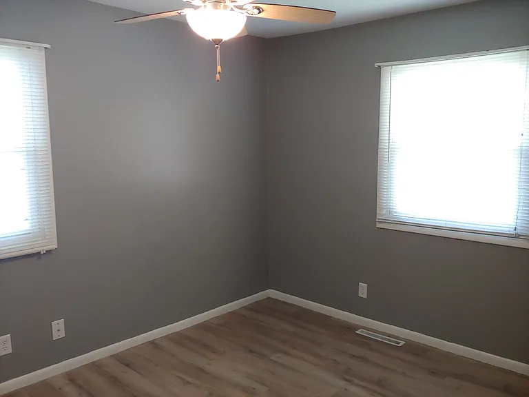 3121 Westmar Dr — Photo 13