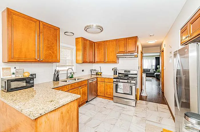 8252 W 95th St #2 — Photo 8