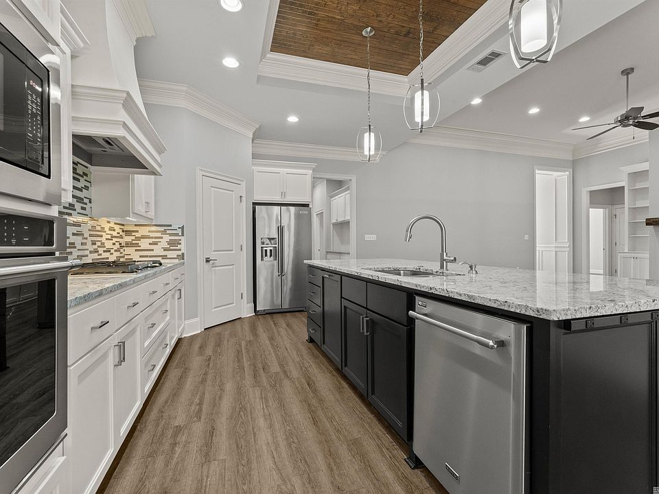 1st image of 37384 Cypress Hollow Ave