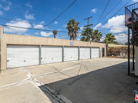 3rd image of 6124 S Victoria Ave