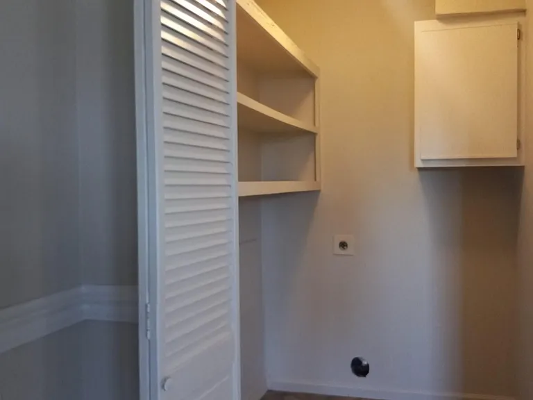 265 Allen Dr — Photo 7