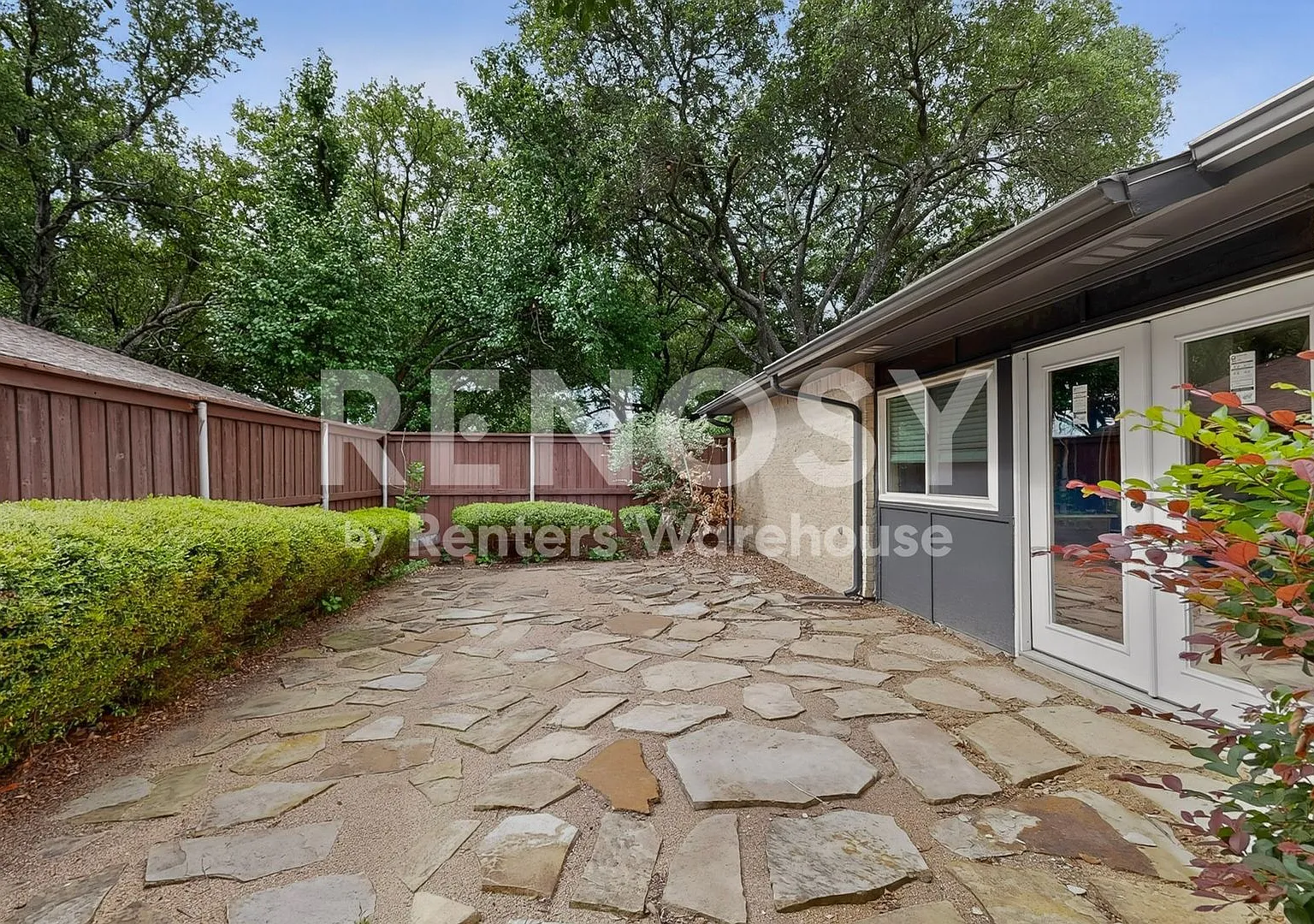 Refreshed Plano Gem Rent Concession - 2nd Month Free — Photo 4