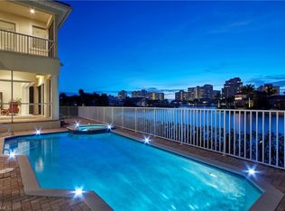 4419 Crayton Rd, Naples, FL 34103