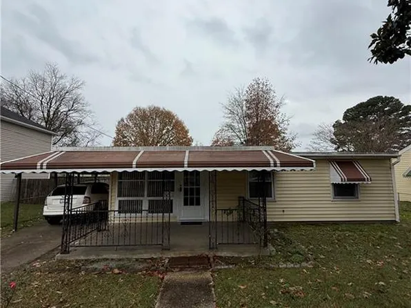 2912 Scotia Dr, Chesapeake, VA 23325