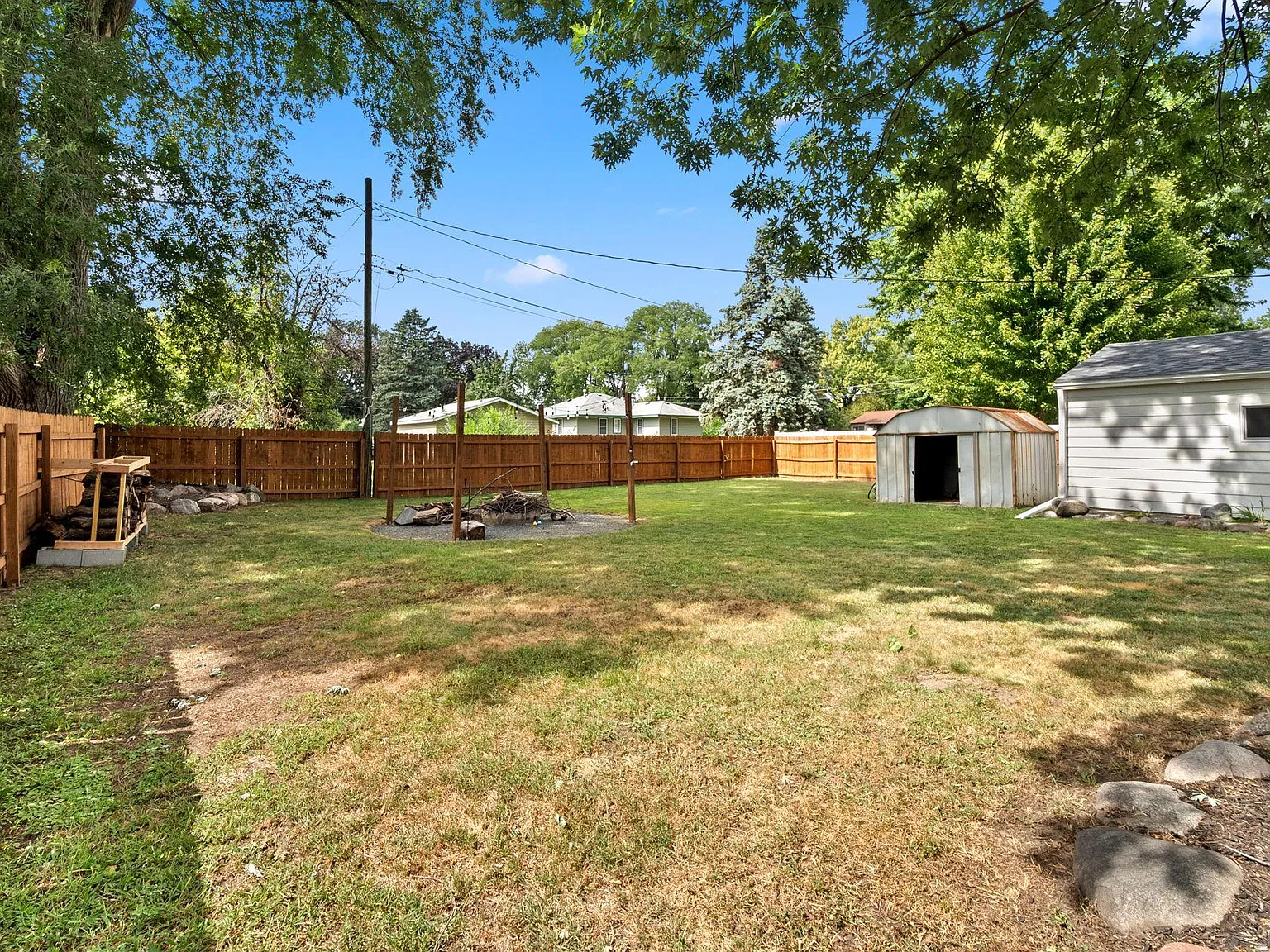 3 bed, 2.0 bath, 1648 sqft, $2,900 — Photo 4