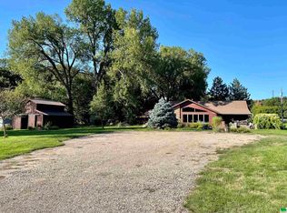 5174 South Ave, Cherokee, IA 51012