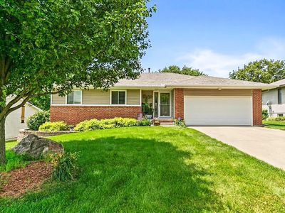 1905 Woodfield Dr, Red Oak, IA, 51566