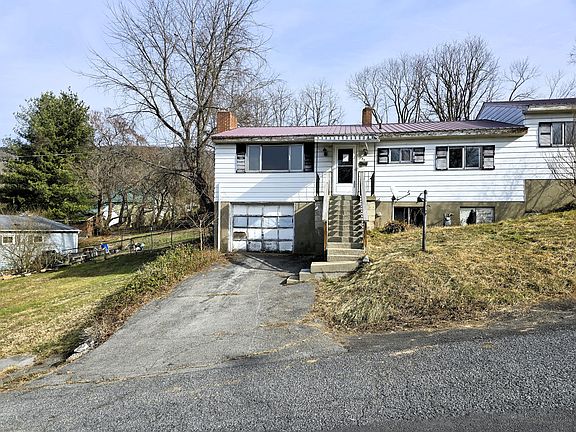 2nd image of 723 N Greenbrier Ave