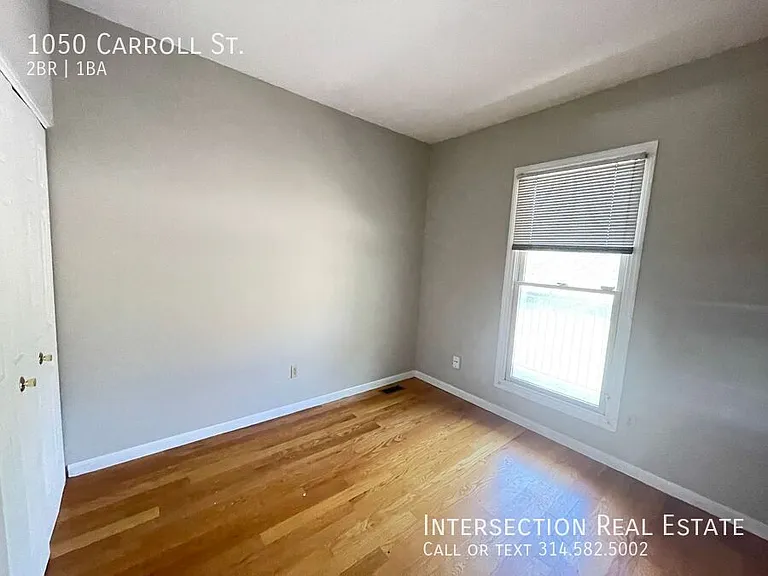 1050 Carroll St — Photo 7