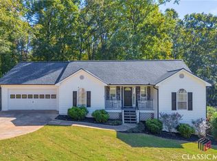 1619 White Oak Dr, Winder, GA 30680