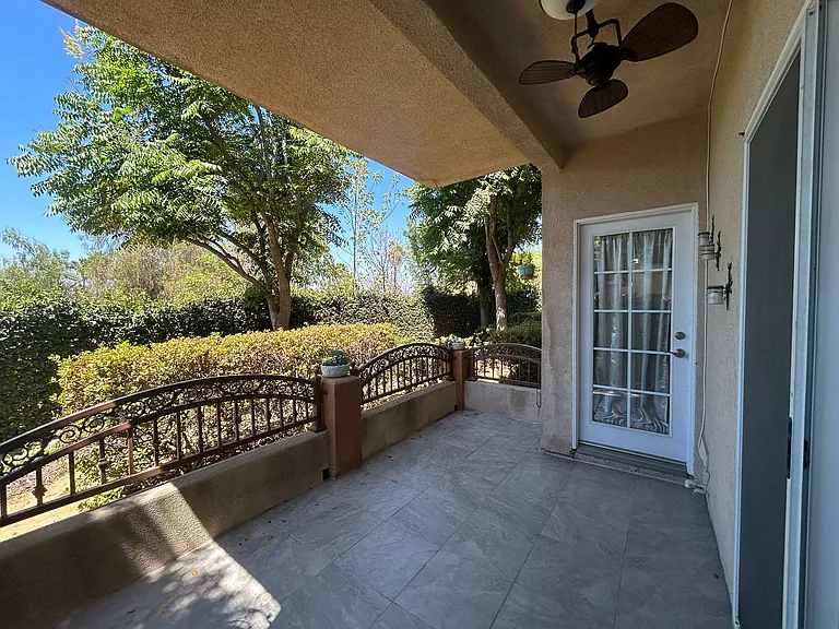 1200 E Highland Ave #402 — Photo 6