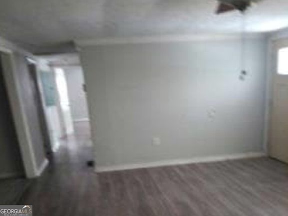 3rd image of 5135 Hilltop Dr