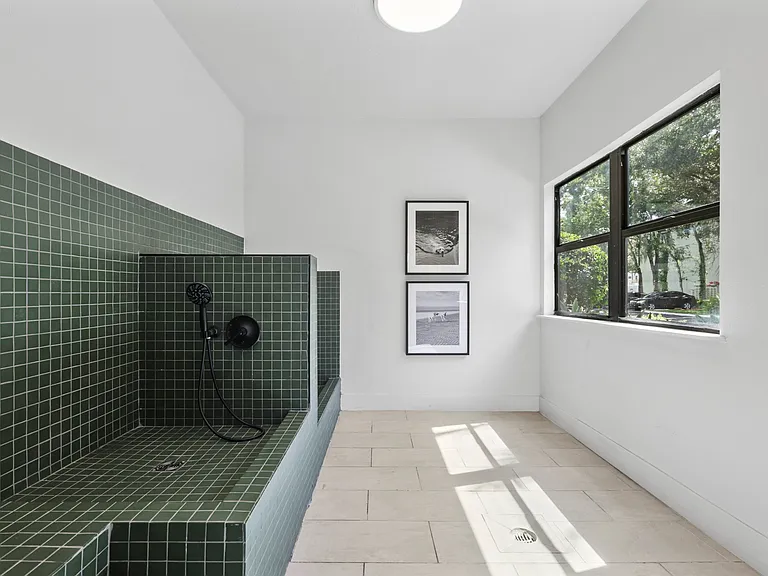 The Dawson — Photo 10