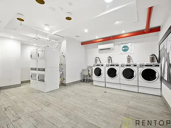 16-80 Madison Street image 14 of 17