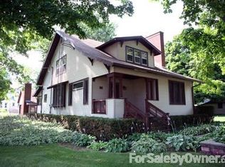 225 S Sycamore St, Franklin Grove, IL 61031