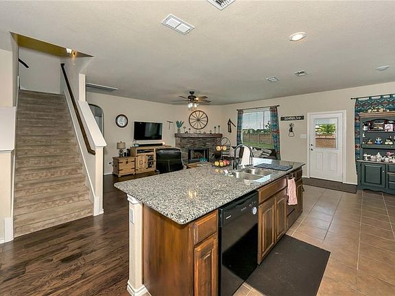 2nd image of 1701 Jacona Trl