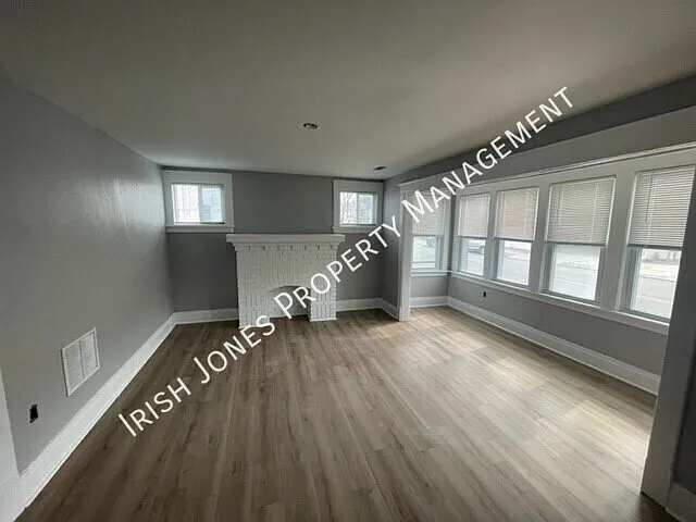 3 bed, 1200 sqft, $1,425 — Photo 4