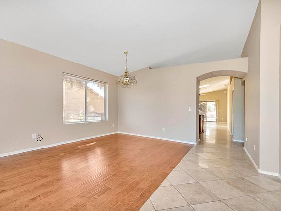 4th image of 9805 N Sunrise Cir