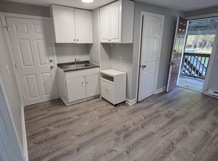 12 Edgeworth St APT 3, Worcester, MA 01605