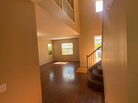 5th image of 23610 Underwood Cir
