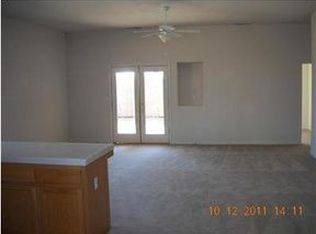 200 Saguaro Ct, Wasco, CA 93280