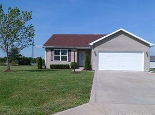 1129 N Solar St, Scottsburg, IN 47170