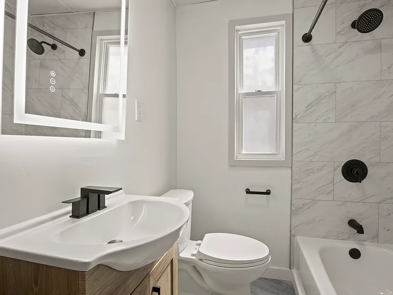211 Tacoma Ave #1 — Photo 17