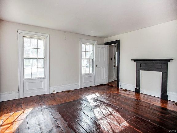 2nd image of 9 Nickerson St