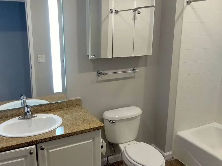 36 Imlay St #C — Photo 5