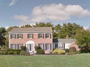26 Dunkin Dr, Washington Crossing, PA 18977