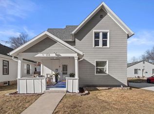 138 Carroll St, Waukesha, WI 53186
