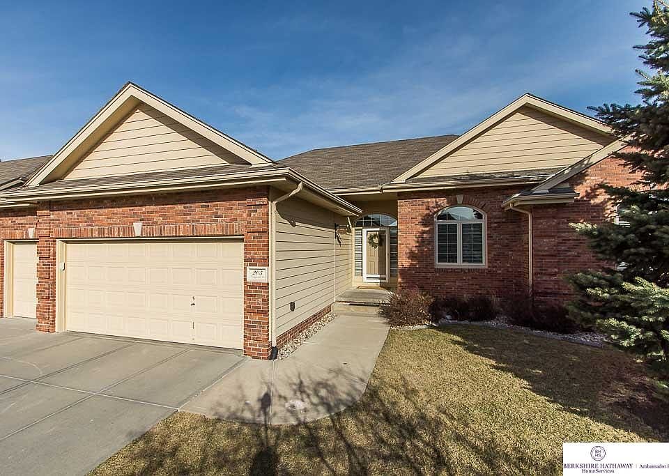 1st image of 205 Longwood Dr