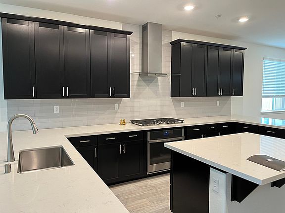 4th image of 4957 Avdis Ct