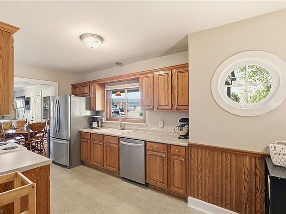 4th image of 5248 Fleetwood Cir