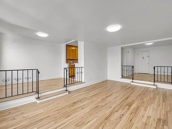 5th image of 425 E 26th St APT 6N