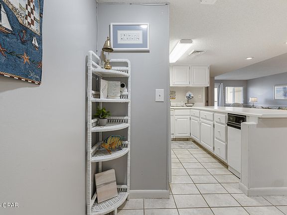 3rd image of 510 Gulf Shore Dr Unit 507