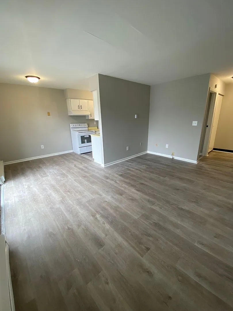 6635 Wolf Creek Pike — Photo 3