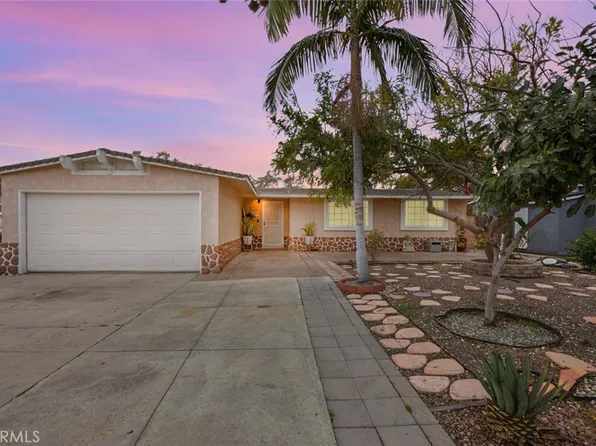 2230 N Hesperian St, Santa Ana, CA 92706