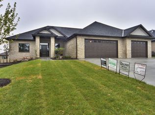 6520 Boulder Ridge Rd, Lincoln, NE 68526