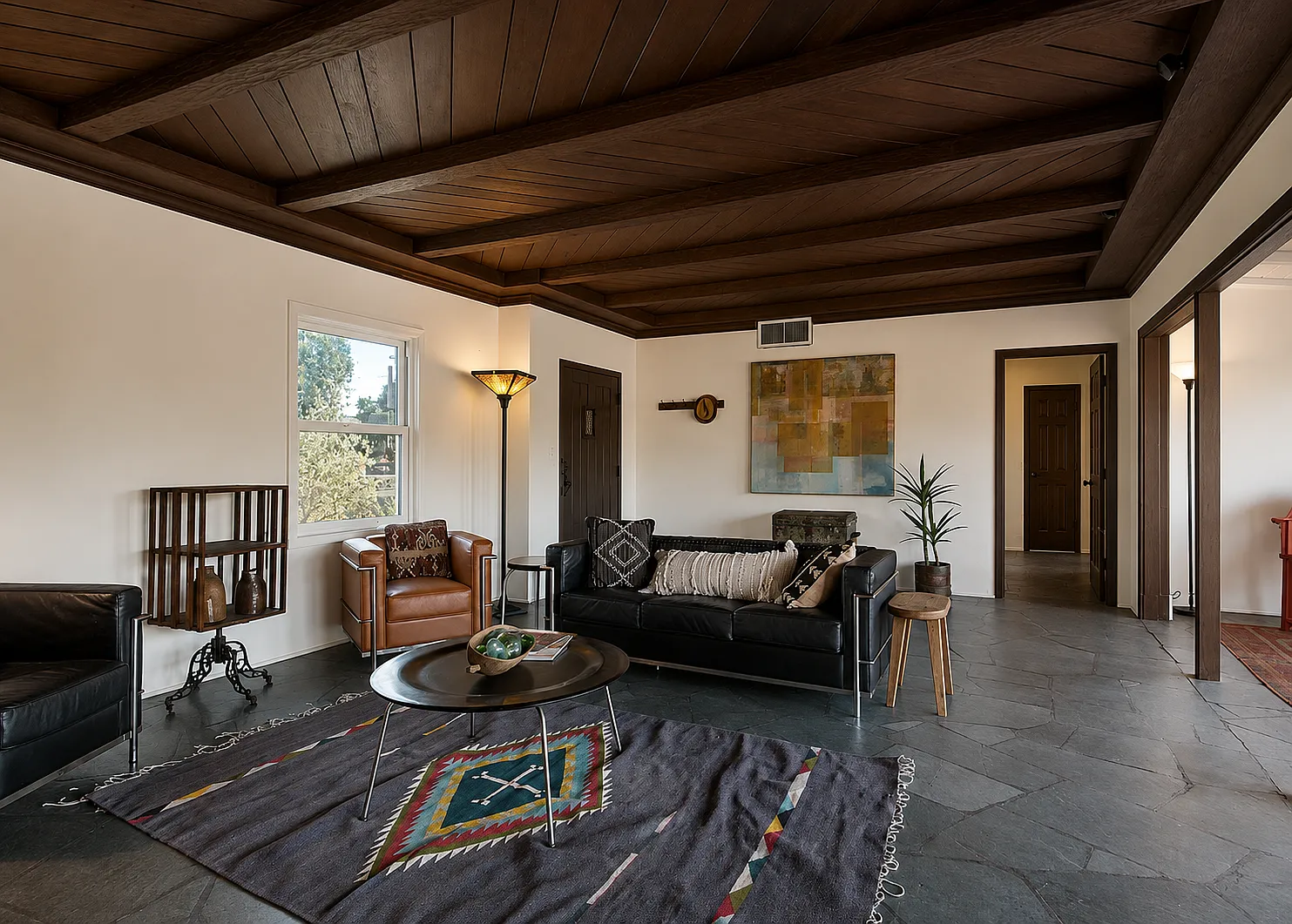 5 bed, 3023 sqft, $4,999 — Photo 3