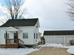 50042 Chamberlain Rd, Marcellus, MI 49067