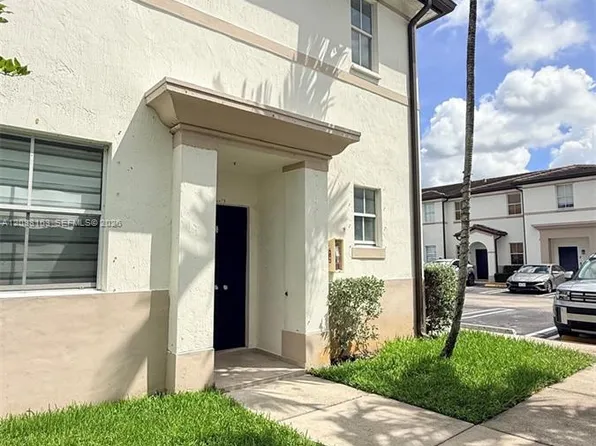 8177 W 36th Ave, Hialeah, FL