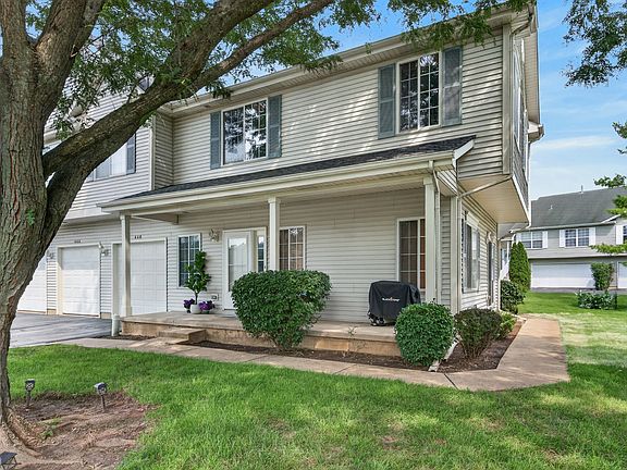 3rd image of 446 Borden St #446