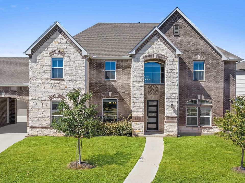 1st image of 20808 Pinewalk Dr