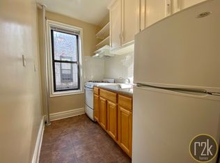 32-84 45th St #4B, Astoria, NY 11103