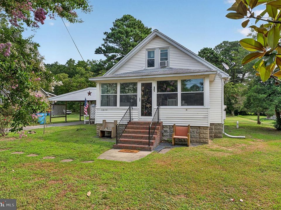 1st image of 3223 Lawsonia Rd