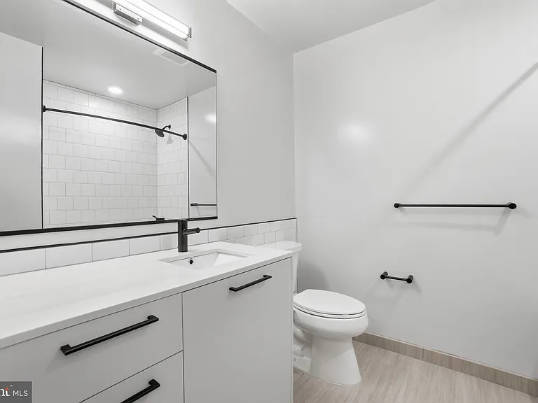 1625 Eckington Pl NE #413 — Photo 20