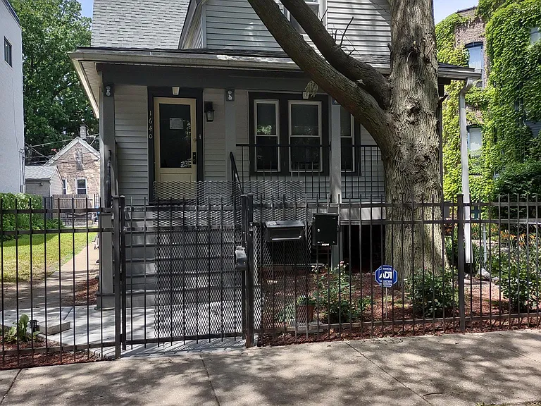 1638 N Oakley Ave #GARDEN — Photo 22