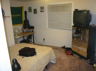 431 NE 3rd St, Willamina, OR 97396