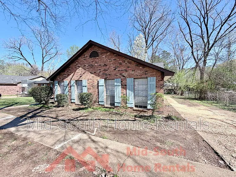 4016 Socorro Dr — Photo 2